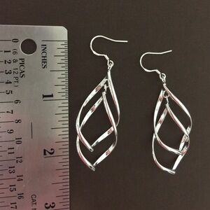 Stamped 925 Silver dangle earrings G2